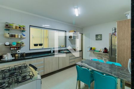 Casa à venda com 160m², 3 quartos e 3 vagas Casa à venda com 160m², 3 quartos e 3 vagasCozinha