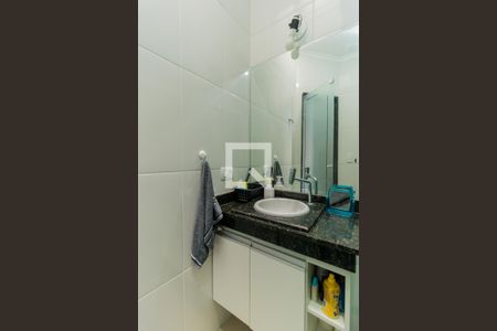 Casa à venda com 160m², 3 quartos e 3 vagas Casa à venda com 160m², 3 quartos e 3 vagasBanheiro da Suíte 2