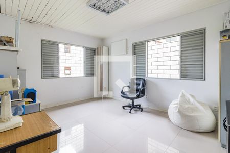 Dormitório2 de casa à venda com 5 quartos, 200m² em Camaquã, Porto Alegre