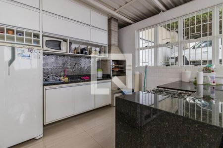 Casa à venda com 200m², 5 quartos e 15 vagasChurrasqueira