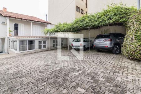 Casa à venda com 200m², 5 quartos e 15 vagasGaragem