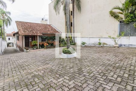 Casa à venda com 200m², 5 quartos e 15 vagasQuintal