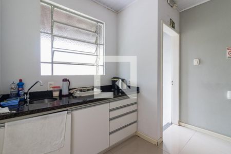 Casa à venda com 200m², 5 quartos e 15 vagasCozinha
