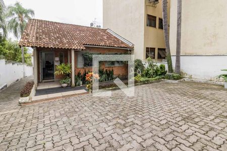 Casa à venda com 200m², 5 quartos e 15 vagasQuintal