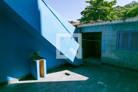 Casa para alugar com 100m², 3 quartos e 2 vagasQuintal