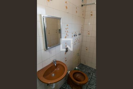 Casa para alugar com 100m², 3 quartos e 2 vagasBanheiro