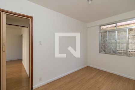 Quarto 2 de apartamento para alugar com 2 quartos, 51m² em Irajá, Rio de Janeiro