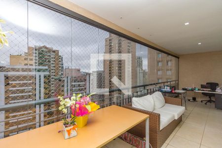 Apartamento à venda com 167m², 3 quartos e 3 vagas Apartamento à venda com 167m², 3 quartos e 3 vagasVaranda da Sala