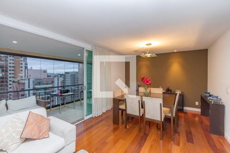 Apartamento à venda com 167m², 3 quartos e 3 vagas Apartamento à venda com 167m², 3 quartos e 3 vagasSala