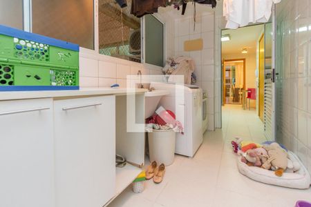 Apartamento à venda com 167m², 3 quartos e 3 vagas Apartamento à venda com 167m², 3 quartos e 3 vagasLavanderia