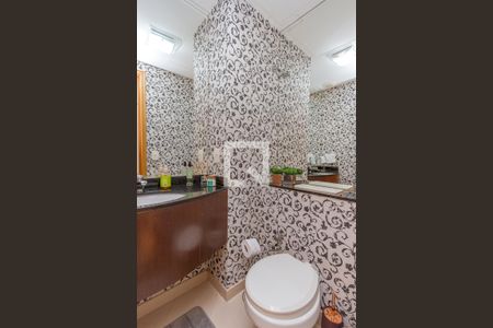 Apartamento à venda com 167m², 3 quartos e 3 vagas Apartamento à venda com 167m², 3 quartos e 3 vagasLavabo