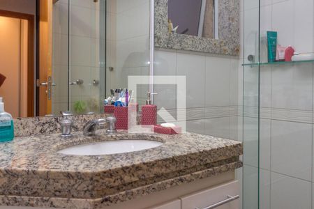 Apartamento à venda com 167m², 3 quartos e 3 vagas Apartamento à venda com 167m², 3 quartos e 3 vagasCloset da Suíte 1