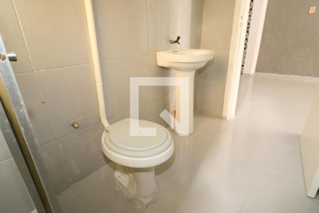 Casa para alugar com 55m², 2 quartos e sem vagaBanheiro