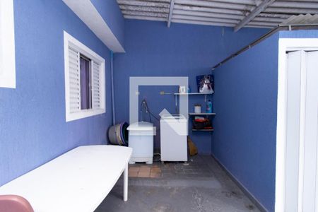 Casa à venda com 150m², 3 quartos e 2 vagasLavanderia