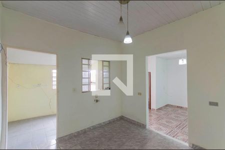 Quarto Reversível de casa para alugar com 2 quartos, 42m² em Jardim Veronia, São Paulo