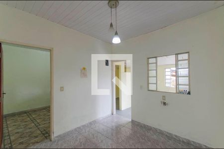 Quarto Reversível de casa para alugar com 2 quartos, 42m² em Jardim Veronia, São Paulo