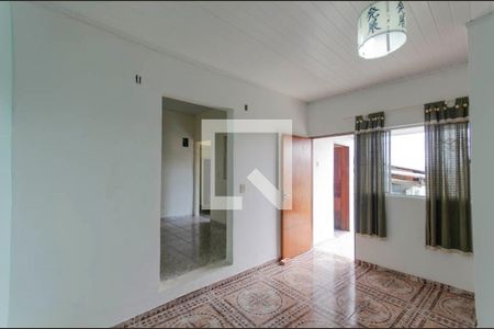 Sala de casa para alugar com 2 quartos, 42m² em Jardim Veronia, São Paulo