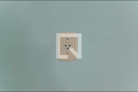 Tomada Sala de casa para alugar com 2 quartos, 42m² em Jardim Veronia, São Paulo