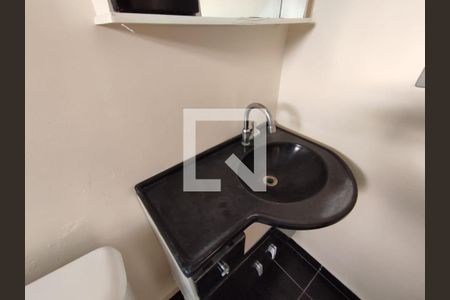 Casa para alugar com 42m², 2 quartos e sem vagaBanheiro 2