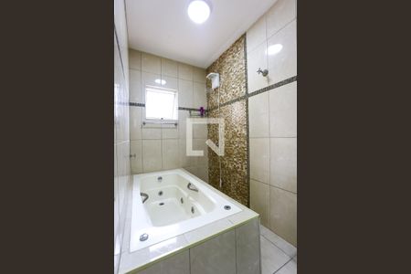 Casa à venda com 125m², 2 quartos e 2 vagasBanheiro da Suíte