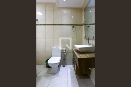 Casa à venda com 125m², 2 quartos e 2 vagasBanheiro da Suíte