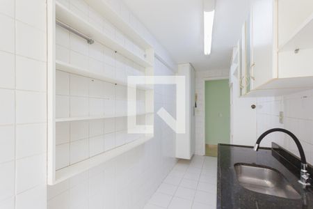 Apartamento à venda com 61m², 2 quartos e 1 vaga Apartamento à venda com 61m², 2 quartos e 1 vagaCozinha e Área de Serviço