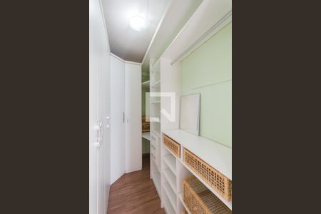 Apartamento à venda com 61m², 2 quartos e 1 vaga Apartamento à venda com 61m², 2 quartos e 1 vagaCloset