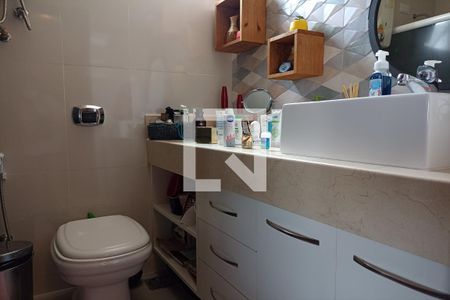 Apartamento à venda com 103m², 2 quartos e 1 vagaBanheiro da Suíte