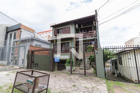 Casa à venda com 202m², 4 quartos e 2 vagasFachada