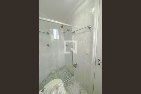 Apartamento à venda com 70m², 2 quartos e 1 vaga Apartamento à venda com 70m², 2 quartos e 1 vagaBanheiro da Suite