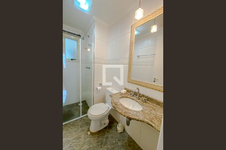 Apartamento à venda com 70m², 2 quartos e 1 vaga Apartamento à venda com 70m², 2 quartos e 1 vagaBanheiro Social