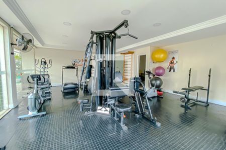 Apartamento à venda com 70m², 2 quartos e 1 vaga Apartamento à venda com 70m², 2 quartos e 1 vagaAcademia