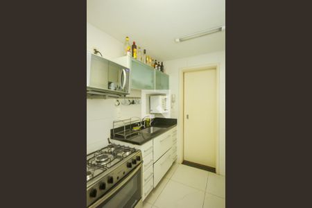 Apartamento para alugar com 120m², 3 quartos e sem vaga Apartamento para alugar com 120m², 3 quartos e sem vagaCozinha