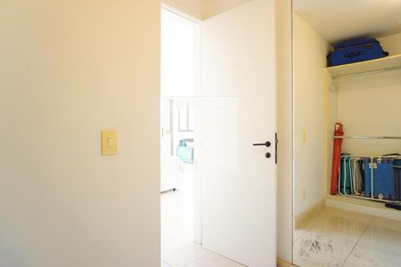 Apartamento para alugar com 60m², 1 quarto e 1 vagaCloset do Quarto