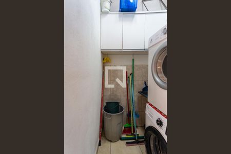 Casa à venda com 130m², 4 quartos e 2 vagas Casa à venda com 130m², 4 quartos e 2 vagasÁrea de Serviço