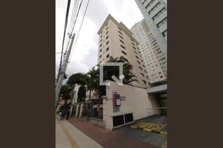 Apartamento para alugar com 66m², 2 quartos e 1 vaga Apartamento para alugar com 66m², 2 quartos e 1 vagaFachada