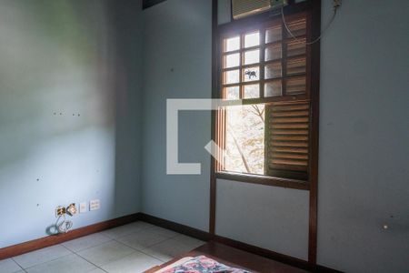 Casa de condomínio à venda com 420m², 4 quartos e 3 vagasQuarto 3 