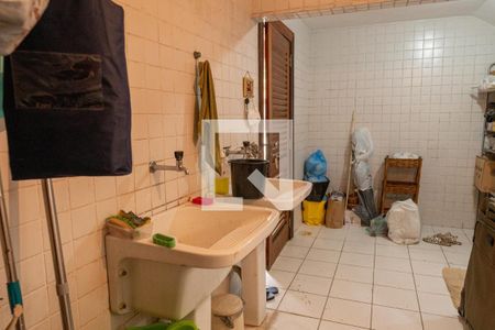 Casa de condomínio à venda com 420m², 4 quartos e 3 vagasÁrea de Serviço