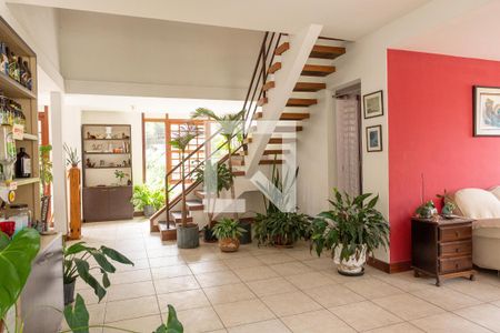 Sala  de casa de condomínio à venda com 4 quartos, 420m² em Itaipu, Niterói