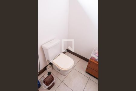 Casa de condomínio à venda com 420m², 4 quartos e 3 vagasBanheiro Social 1 