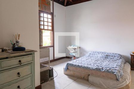 Casa de condomínio à venda com 420m², 4 quartos e 3 vagasQuarto 2