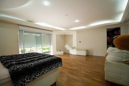 Casa à venda com 402m², 5 quartos e 3 vagasSuíte 1