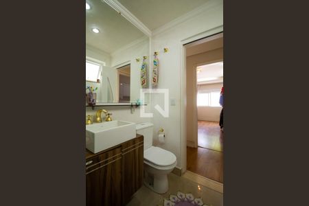 Casa à venda com 402m², 5 quartos e 3 vagasBanheiro 