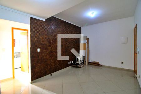 Sala de apartamento à venda com 2 quartos, 48m² em Vila Guiomar, Santo André