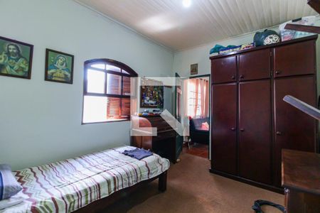 Casa à venda com 400m², 5 quartos e 4 vagasQuarto 2 Casa 3