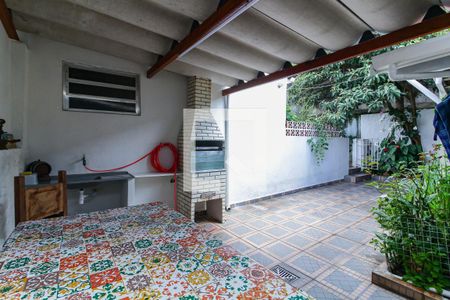 Casa à venda com 400m², 5 quartos e 4 vagasQuintal Casa 3