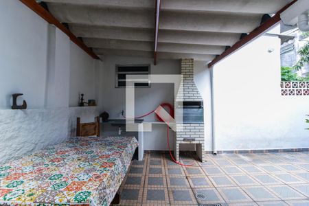 Casa à venda com 400m², 5 quartos e 4 vagasQuintal Casa 3