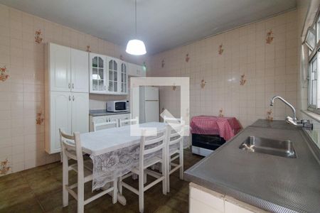 Casa à venda com 115m², 3 quartos e 2 vagasCozinha
