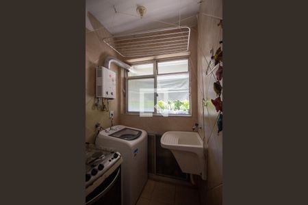 Apartamento para alugar com 70m², 2 quartos e 1 vaga Apartamento para alugar com 70m², 2 quartos e 1 vagaCozinha e Área de Serviço