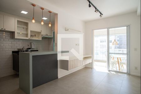 Sala de apartamento à venda com 2 quartos, 76m² em Centro, São Paulo